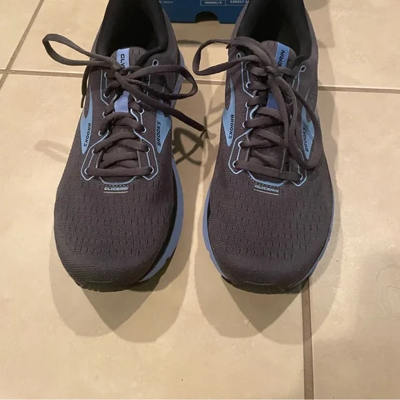 Brooks | Shoes | Brooks Womens Size Glycerin 18 Grayblue  display picture 1